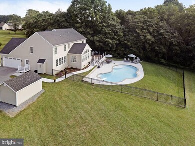 4901 Marabrooke Dr, Eldersburg, MD 21784 - photo 2