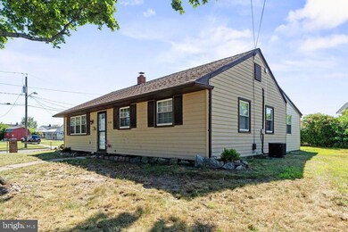 435 Flanders Rd, Bellmawr, NJ 08031 - photo 3