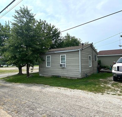 69 2nd St NW, Linton, IN 47441 - photo 2