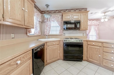 602 Aqua Vista Dr, Granbury, TX 76049 - photo 7