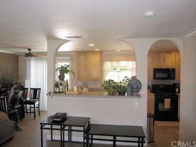 Customized opening from kitchen into living room