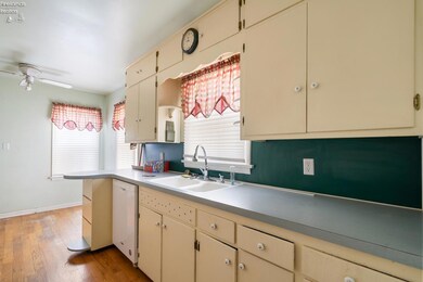 213 Ruch St, Luckey, OH 43443 - photo 4