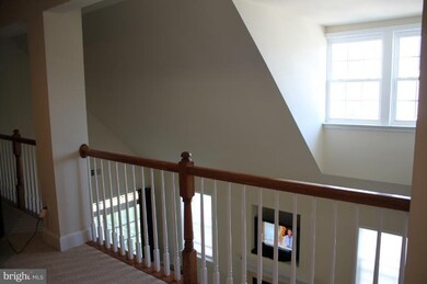 13846 Greendale Dr unit 53, Woodbridge, VA 22191 - photo 5