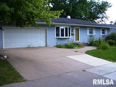 4209 Warren St, Davenport, IA 52806 - photo 2