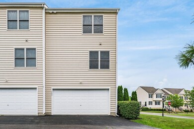 039_44_W Autumn Ridge Cir-082