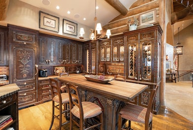 3389_daybreak_interior_bar