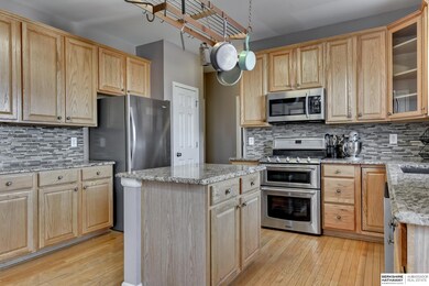 902 Port Royal Dr, Papillion, NE 68046 - photo 7