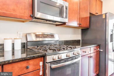 9066 Christopher Ln, Manassas Park, VA 20111 - photo 5