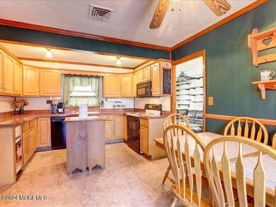 07-53 Overlea Ln, Aberdeen07