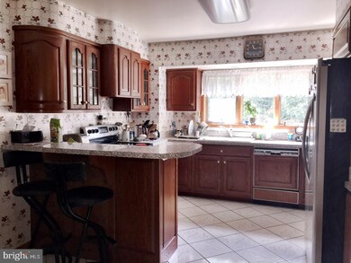 77 Potts Rd, Trenton, NJ 08691 - photo 7