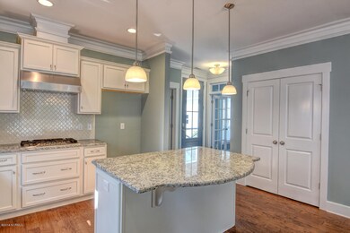 969 Tannin Bark Circle Leland-large-007-