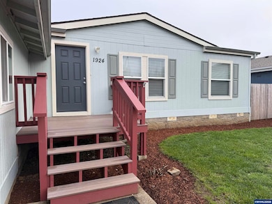 1924 SE Virginia Dr, Dallas, OR 97338 - photo 5