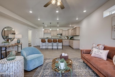 1110 E 42nd St, Joplin, MO 64804 - photo 3