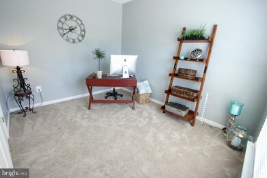 21612 Merion St, Ashburn, VA 20147 - photo 4