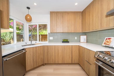 2027 Shadytree Ln, Encinitas, CA 92024 - photo 5