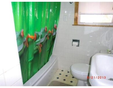 145 Franklin St, Lawrence, MA 01841 - photo 5