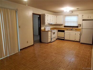 Kit/Dine area 21x11