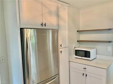 Kitchen with all appliances