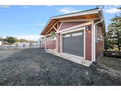 1955 28th St, Coos Bay, OR 97420 - photo 2