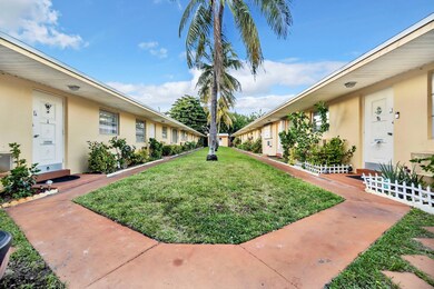 2241 Monroe St unit 7, Hollywood, FL 33020 - photo 4