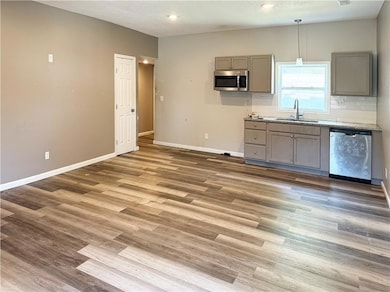 716 10th St, Osawatomie, KS 66064 - photo 4