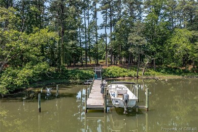 100' dock with 8,000 lb boat lift