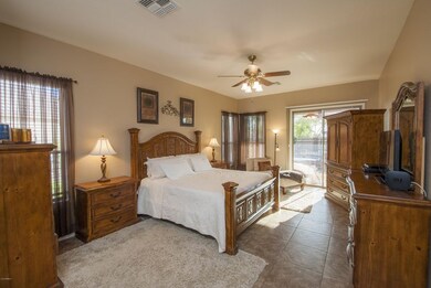 Huge Master with access to yard