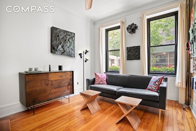 231 W 21st St unit 1M, New York, NY 10011 - photo 3