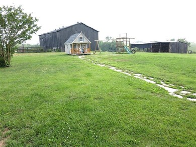 560 Kennedy Bridge Rd, Harrodsburg, KY 40330 - photo 3