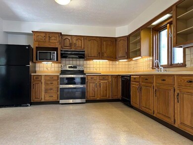 507 Pool St, Biddeford, ME 04005 - photo 2