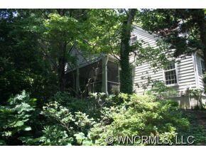 Private, screened side porch