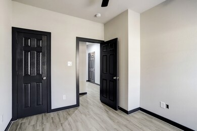 4907 Cruse Rd unit 1, Houston, TX 77016 - photo 6