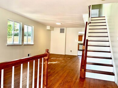 117 Anthony St, Staten Island, NY 10309 - photo 3