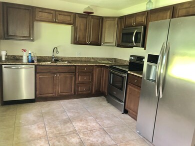 715 Dennis Ct, Jacksonville, NC 28546 - photo 2