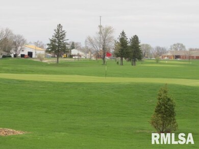 2128 W 59th St, Davenport, IA 52806 - photo 2