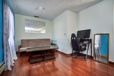 30 Dale St, Holyoke, MA 01040 - photo 7