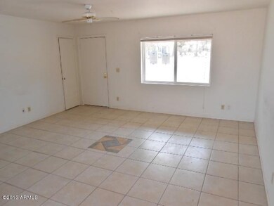 023-315028 Living Room