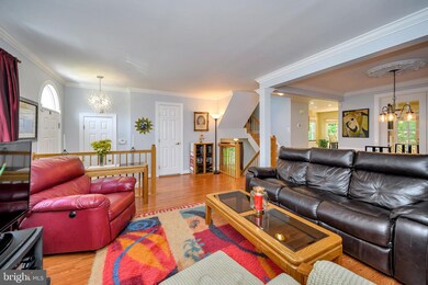 12770 Dogwood Hills Ln, Fairfax, VA 22033 - photo 6