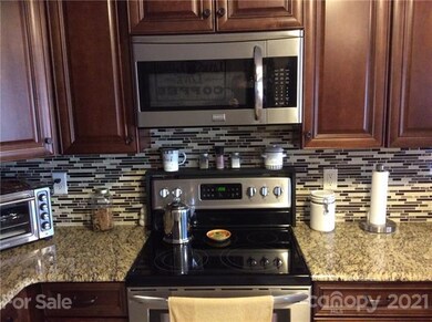 111 Fairgate Dr, Statesville, NC 28625 - photo 2