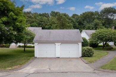 123 Oldefield Farms unit 123, Enfield, CT 06082 - photo 2