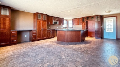 121 W Southern Ave, Plentywood, MT 59254 - photo 3