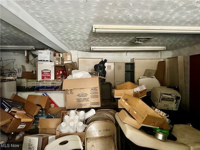 606 Commercial St, Mingo Junction, OH 43938 - photo 4