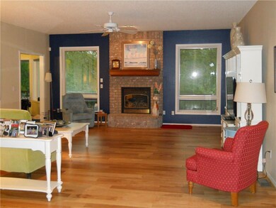 2 Deerhurst Ln, Bella Vista, AR 72714 - photo 6