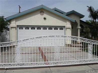 Garage & Driveway