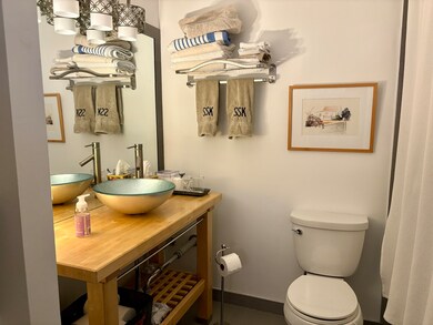 unlisted-address, Chicago, IL 60654 - photo 7