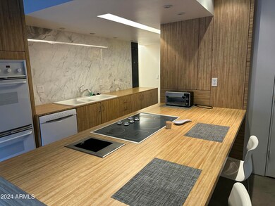 10423 N 11th St unit 2, Phoenix, AZ 85020 - photo 2