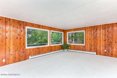 9340 Carlson Rd Living Room
