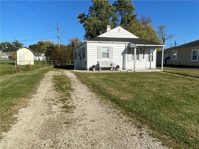 3232 S Brotherton St, Muncie, IN 47302 - photo 3