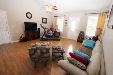 1037 Alexandria Dr, Lawrenceburg, KY 40342 - photo 2