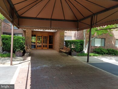 11500 Fairway Dr unit 104, Reston, VA 20190 - photo 2